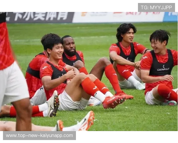 中甲争三席位竞争激烈,多队仍保持理论希望 中甲争三席位竞争激烈,多队仍保持理论希望